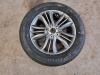 Velg + Band van een Hyundai iX35 (LM), 2009 / 2015 1.7 CRDi 16V, SUV, Diesel, 1.685cc, 85kW (116pk), FWD, D4FD, 2010-11 / 2015-09, F5D31; F5D41 2014