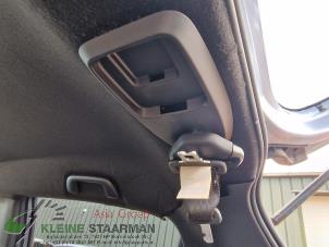 Używane Pas bezpieczenstwa srodkowy tyl Toyota Yaris III (P13) 1.5 16V Hybrid Cena na żądanie oferowane przez Kleine Staarman B.V. Autodemontage