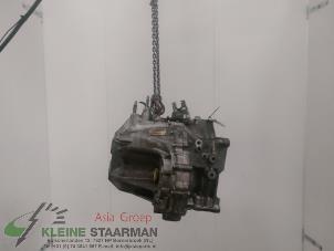 Używane Skrzynia biegów Mitsubishi Outlander (GF/GG) 2.2 DI-D 16V Clear Tec 4x4 Cena € 350,00 Procedura marży oferowane przez Kleine Staarman B.V. Autodemontage