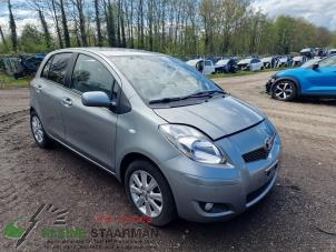 Używane Naroznik karoserii prawy przód Toyota Yaris II (P9) 1.33 16V Dual VVT-I Cena na żądanie oferowane przez Kleine Staarman B.V. Autodemontage