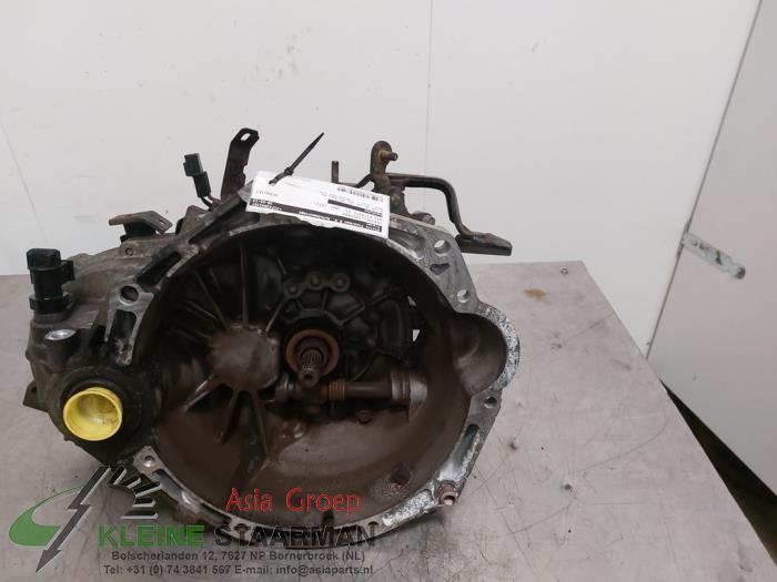 Versnellingsbak van een Kia Picanto (TA) 1.2 16V 2012