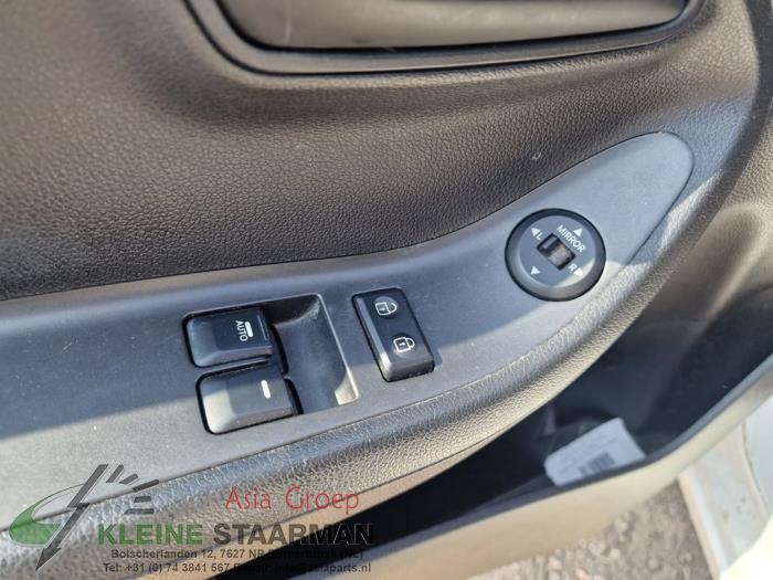 Schakelaar Spiegel van een Kia Picanto (TA) 1.2 16V 2012