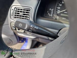 Używane Przelacznik kierunkowskazu Toyota Corolla (EB/ZZ/WZ/CD) 1.4 16V VVT-i Cena na żądanie oferowane przez Kleine Staarman B.V. Autodemontage