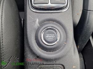 Używane Przelacznik 2WD/4WD Mitsubishi Outlander (GF/GG) 2.0 16V PHEV 4x4 Cena na żądanie oferowane przez Kleine Staarman B.V. Autodemontage