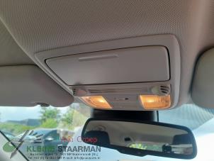 Używane Oswietlenie wewnetrzne przód Honda CR-V (RM) 2.0 i-VTEC 16V 4x4 Cena na żądanie oferowane przez Kleine Staarman B.V. Autodemontage
