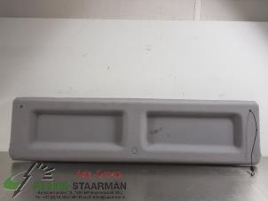 Begagnade Hatthylla Kia Picanto (BA) 1.0 12V Pris € 40,00 Marginaltabell erbjuds av Kleine Staarman B.V. Autodemontage