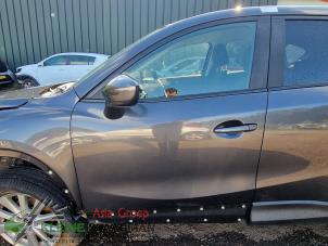Gebruikte Deur 4Deurs links-voor Mazda CX-5 I (KE,GH) 2.2 SkyActiv-D 150 16V 2WD Prijs € 250,00 Margeregeling aangeboden door Kleine Staarman B.V. Autodemontage