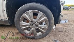 Używane Zestaw obreczy i opon Suzuki Vitara (LY/MY) 1.4 Booster Jet Turbo 16V SHVS AllGrip Cena € 400,00 Procedura marży oferowane przez Kleine Staarman B.V. Autodemontage