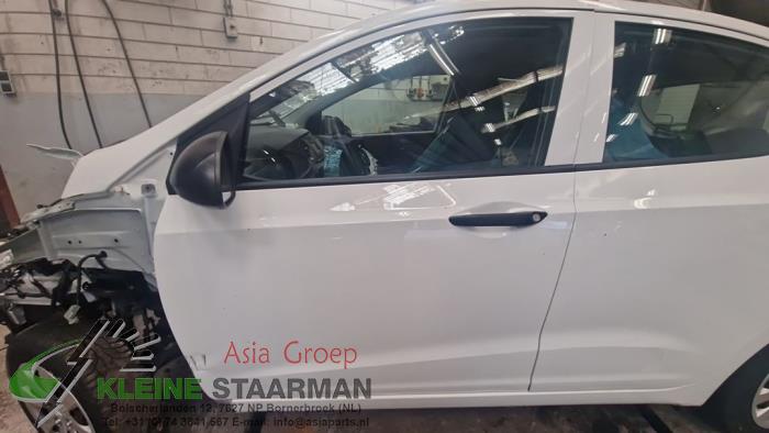 Dörr, 4-dörrars, vänster fram från en Hyundai i10 (B5) 1.0 12V 2018