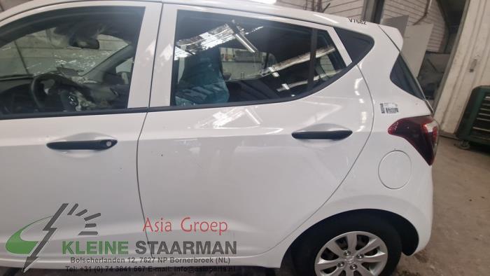 Bakdörr, 4-dörrars, vänster från en Hyundai i10 (B5) 1.0 12V 2018