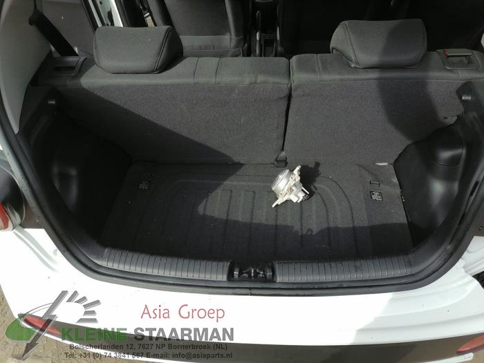 Golvpanel, lastområde från en Hyundai i10 (B5) 1.0 12V 2018