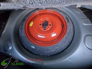 Używane Kolo zapasowe Suzuki Swift (ZA/ZC/ZD1/2/3/9) 1.5 VVT 16V Cena na żądanie oferowane przez Kleine Staarman B.V. Autodemontage