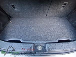 Używane Plyta podlogowa bagaznika Suzuki Swift (ZA/ZC/ZD1/2/3/9) 1.5 VVT 16V Cena na żądanie oferowane przez Kleine Staarman B.V. Autodemontage