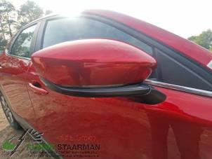 Begagnade Skärmspegel, höger Mazda CX-30 (DM) 2.0 e-SkyActiv-G 122 16V Pris € 100,00 Marginaltabell erbjuds av Kleine Staarman B.V. Autodemontage