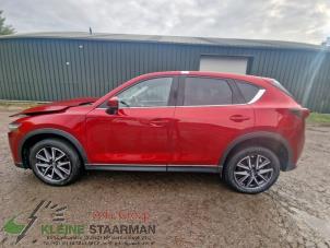 Gebruikte Kokerbalk links Mazda CX-5 II (KF) 2.2 SkyActiv-D 175 16V 4WD Prijs op aanvraag aangeboden door Kleine Staarman B.V. Autodemontage