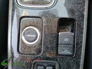 Używane Przelacznik 2WD/4WD Mitsubishi Outlander (GF/GG) 2.0 16V 4x4 Cena na żądanie oferowane przez Kleine Staarman B.V. Autodemontage