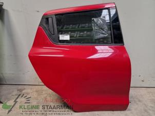 Używane Drzwi prawe tylne wersja 4-drzwiowa Suzuki Swift (ZC/ZD) 1.0 Booster Jet Turbo 12V SHVS Cena € 250,00 Procedura marży oferowane przez Kleine Staarman B.V. Autodemontage