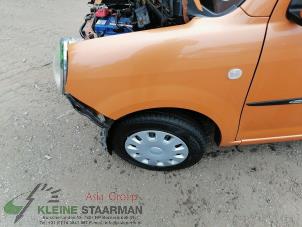 Używane Ekran lewy przód Daihatsu Trevis 1.0 12V DVVT Cena na żądanie oferowane przez Kleine Staarman B.V. Autodemontage