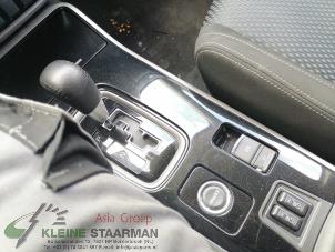 Używane Dzwignia wyboru automatycznej skrzyni biegów Mitsubishi Outlander (GF/GG) 2.2 DI-D 16V Clear Tec 4x4 Cena na żądanie oferowane przez Kleine Staarman B.V. Autodemontage