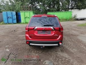 Używane Plyta panelu tylnego Mitsubishi Outlander (GF/GG) 2.2 DI-D 16V Clear Tec 4x4 Cena na żądanie oferowane przez Kleine Staarman B.V. Autodemontage