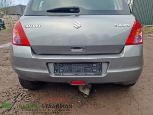 Używane Zderzak tylny Suzuki Swift (ZA/ZC/ZD1/2/3/9) 1.5 VVT 16V Cena na żądanie oferowane przez Kleine Staarman B.V. Autodemontage