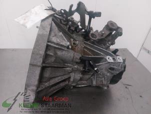 Używane Skrzynia biegów Suzuki Swift (ZC/ZD) 1.0 Booster Jet Turbo 12V SHVS Cena € 484,00 Z VAT oferowane przez Kleine Staarman B.V. Autodemontage