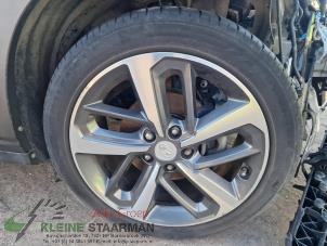 Używane Zestaw obreczy i opon Hyundai Kona (OS) 1.0 T-GDI 12V Cena € 400,00 Procedura marży oferowane przez Kleine Staarman B.V. Autodemontage