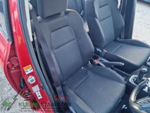 Używane Fotel prawy Suzuki Swift (ZC/ZD) 1.0 Booster Jet Turbo 12V SHVS Cena na żądanie oferowane przez Kleine Staarman B.V. Autodemontage