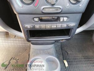 Używane Radio/Kasety Toyota Yaris Verso (P2) 1.5 16V Cena na żądanie oferowane przez Kleine Staarman B.V. Autodemontage