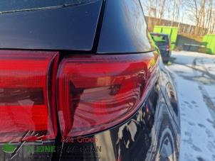 Używane Tylne swiatlo pozycyjne prawe Kia Sportage (QL) 1.6 GDI 16V 4x2 Cena na żądanie oferowane przez Kleine Staarman B.V. Autodemontage