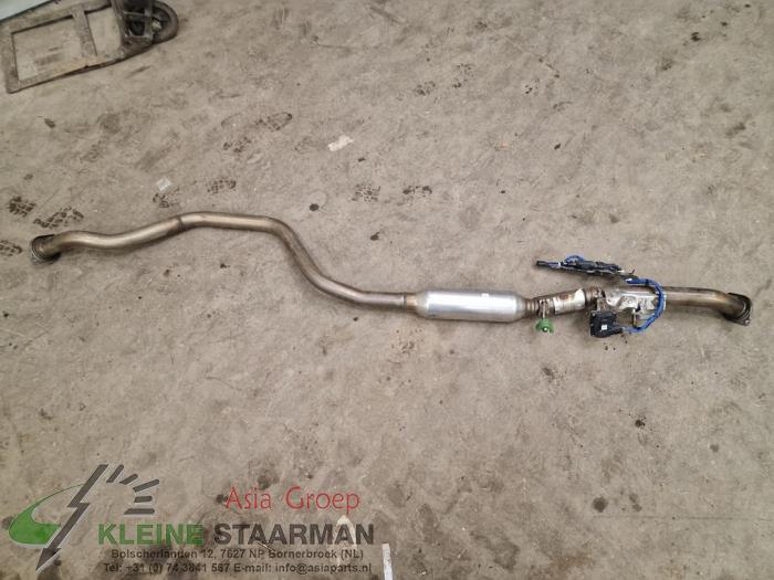 Ljuddämpare, mitten från en Mazda CX-30 (DM) 2.0 e-SkyActiv X 186 M Hybrid 16V 2023