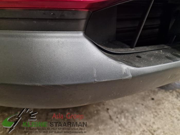 Främre stötfångare från en Mazda CX-30 (DM) 2.0 e-SkyActiv X 186 M Hybrid 16V 2023