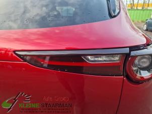 Begagnade Baklykta, höger Mazda CX-30 (DM) 2.0 e-SkyActiv X 186 M Hybrid 16V Pris € 125,00 Marginaltabell erbjuds av Kleine Staarman B.V. Autodemontage