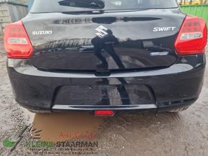 Używane Zderzak tylny Suzuki Swift (ZC/ZD) 1.0 Booster Jet Turbo 12V SHVS Cena € 300,00 Procedura marży oferowane przez Kleine Staarman B.V. Autodemontage