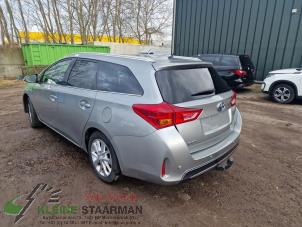 Używane Naroznik karoserii lewy tyl Toyota Auris Touring Sports (E18) 1.8 16V Hybrid Cena na żądanie oferowane przez Kleine Staarman B.V. Autodemontage