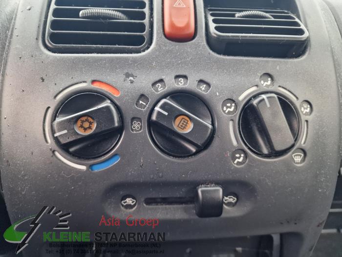 Värmekontrollpanel från en Suzuki Wagon-R+ (RB) 1.3 16V VVT 2006