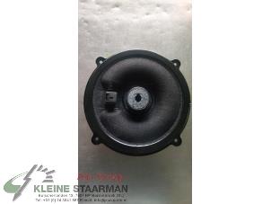 Gebruikte Speaker Mazda CX-5 I (KE,GH) 2.0 SkyActiv-G 16V 2WD Prijs € 100,00 Margeregeling aangeboden door Kleine Staarman B.V. Autodemontage