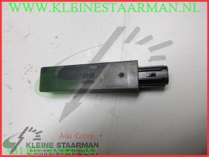 Gebruikte Antenne (diversen) Mazda CX-5 I (KE,GH) 2.5 SkyActiv-G 192 16V 4WD Prijs € 50,00 Margeregeling aangeboden door Kleine Staarman B.V. Autodemontage