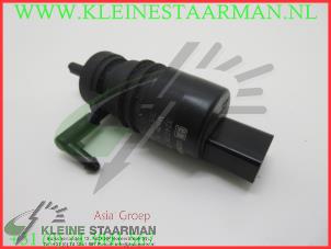 Używane Pompa spryskiwacza przód Suzuki Swift (ZA/ZC/ZD) 1.6 Sport VVT 16V Cena € 42,50 Procedura marży oferowane przez Kleine Staarman B.V. Autodemontage
