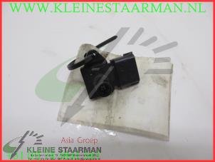 Używane Miernik ilosci powietrza Nissan Micra (K12) 1.4 16V Cena € 42,50 Procedura marży oferowane przez Kleine Staarman B.V. Autodemontage