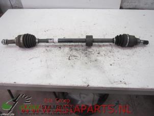 Begagnade Drivaxel, höger fram Suzuki Alto 1.0 12V Pris € 45,00 Marginaltabell erbjuds av Kleine Staarman B.V. Autodemontage