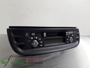 Używane Radio/Kasety Nissan Almera Tino (V10M) 1.8 16V Cena € 42,50 Procedura marży oferowane przez Kleine Staarman B.V. Autodemontage