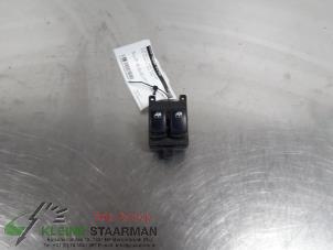 Gebruikte Ruit schakelaar elektrisch Kia Picanto (BA) 1.1 12V Prijs € 42,50 Margeregeling aangeboden door Kleine Staarman B.V. Autodemontage