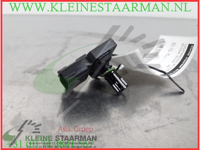 Miernik ilosci powietrza z Nissan Micra (K12) 1.4 16V 2004