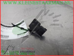 Używane Miernik ilosci powietrza Nissan Micra (K12) 1.4 16V Cena € 42,50 Procedura marży oferowane przez Kleine Staarman B.V. Autodemontage