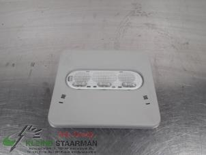 Begagnade Innerbelysning, fram Nissan Qashqai (J11) 1.2 DIG-T 16V Pris € 42,50 Marginaltabell erbjuds av Kleine Staarman B.V. Autodemontage