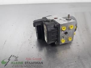 Używane Pompa ABS Toyota Corolla (E12) 1.6 16V VVT-i Cena € 62,50 Procedura marży oferowane przez Kleine Staarman B.V. Autodemontage