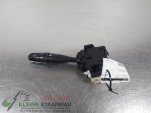 Używane Przelacznik kierunkowskazu Toyota Corolla (E12) 1.6 16V VVT-i Cena € 42,50 Procedura marży oferowane przez Kleine Staarman B.V. Autodemontage