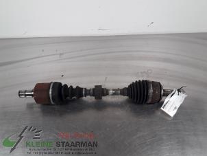 Gebruikte Aandrijfas links-voor Honda Civic (FK/FN) 2.2 i-CTDi 16V Prijs € 45,00 Margeregeling aangeboden door Kleine Staarman B.V. Autodemontage