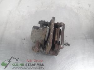 Używane Zacisk hamulcowy lewy tyl Toyota Corolla (E12) 1.4 16V VVT-i Cena € 42,50 Procedura marży oferowane przez Kleine Staarman B.V. Autodemontage